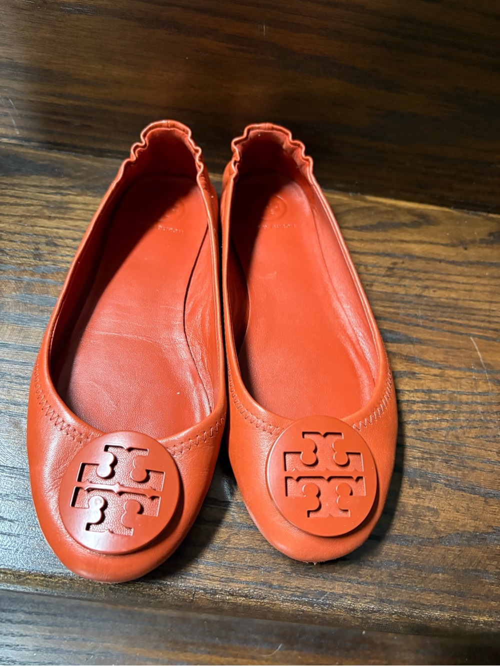 Tory Burch Coral-Orange Leather Logo Ballet Flats